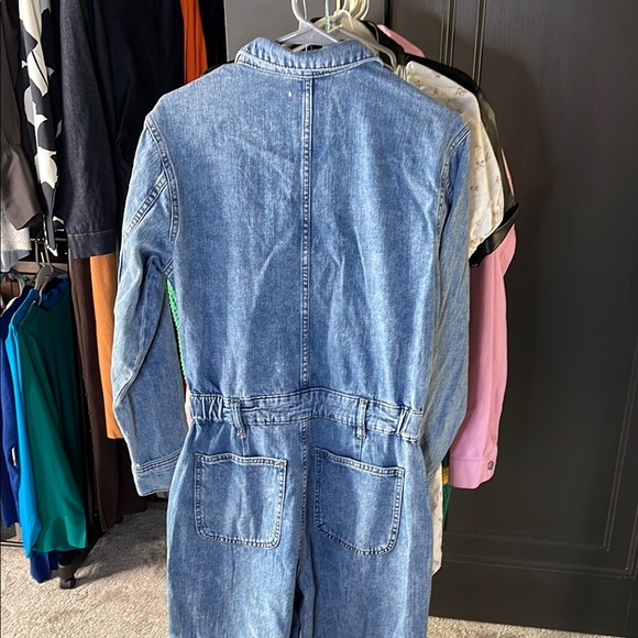 Universal Thread Denim Jumpsuit with Button Front - Picture 6 of 7